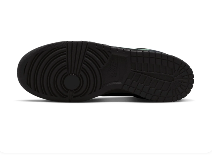 Nike Black Low-Top Sneakers with Green Swoosh